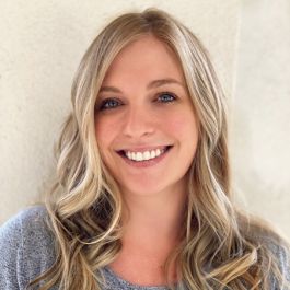 Image of Lauren van Roon